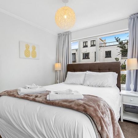 One Bedroom Apartment, Heart Of Newmarket Auckland Exterior foto